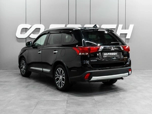 Внедорожник Mitsubishi Outlander 2015 года, 1900000 рублей, Тюмень