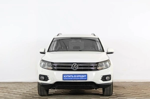 Внедорожник Volkswagen Tiguan 2012 года, 1749000 рублей, Тюмень
