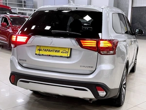 Внедорожник Mitsubishi Outlander 2018 года, 1787000 рублей, Солонцы