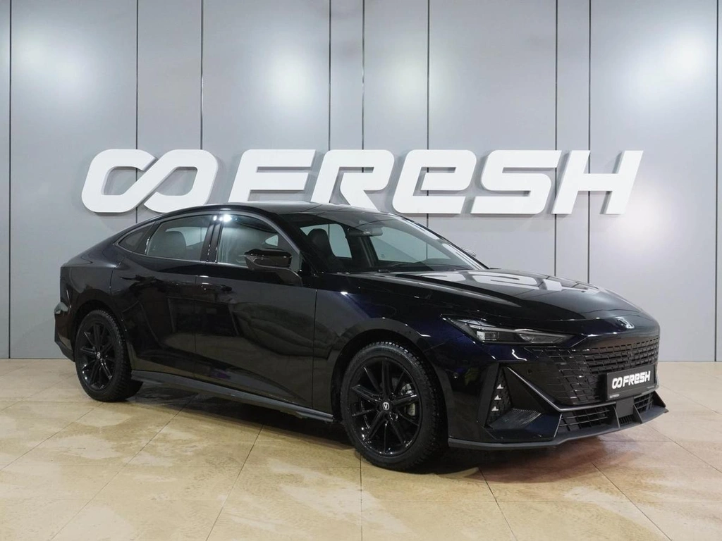 Лифтбек Changan UNI-V 2024 года, 2499000 рублей, Воронеж