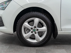 Лифтбек Skoda Rapid 2021 года, 1140000 рублей, Красноярск