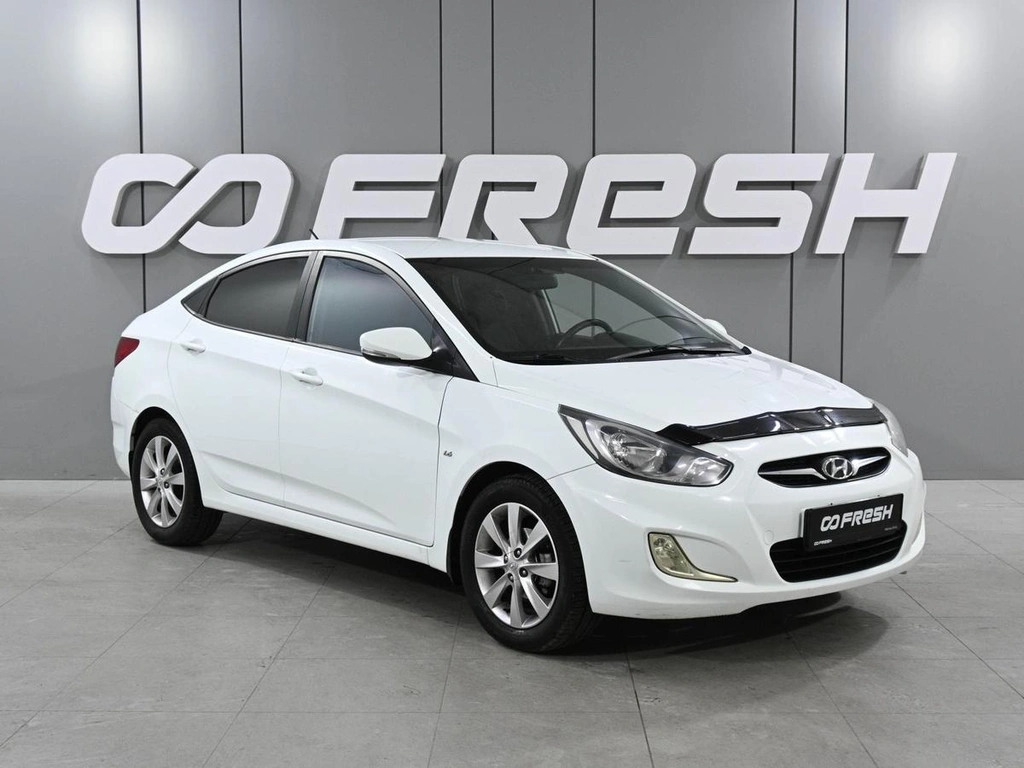 Седан Hyundai Solaris 2012 года, 939000 рублей, Аксай