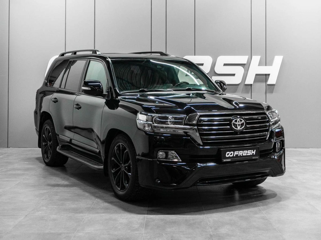 Внедорожник Toyota Land Cruiser 2019 года, 7999000 рублей, Тюмень