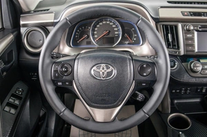Внедорожник Toyota RAV4 2013 года, 1799000 рублей, Пермь