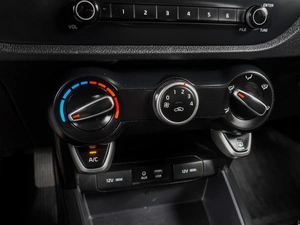 Седан Kia Rio 2019 года, 1499000 рублей, Воронеж