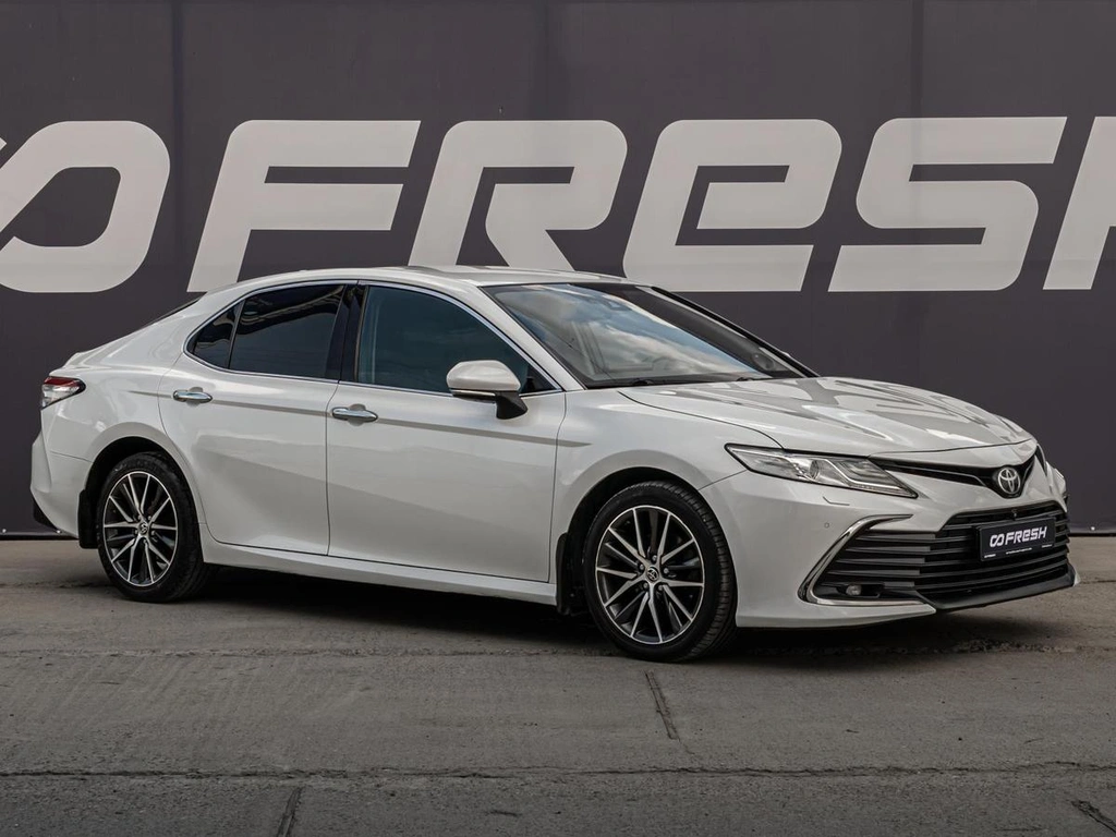 Седан Toyota Camry 2022 года, 3345000 рублей, Краснодар