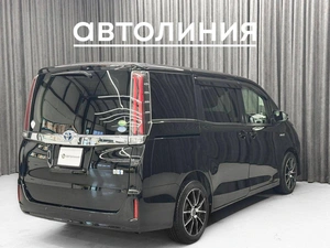 Минивэн Toyota Noah 2020 года, 1950000 рублей, Красноярск