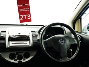 Хетчбэк Nissan Note 2010 года, 660000 рублей, Красноярск