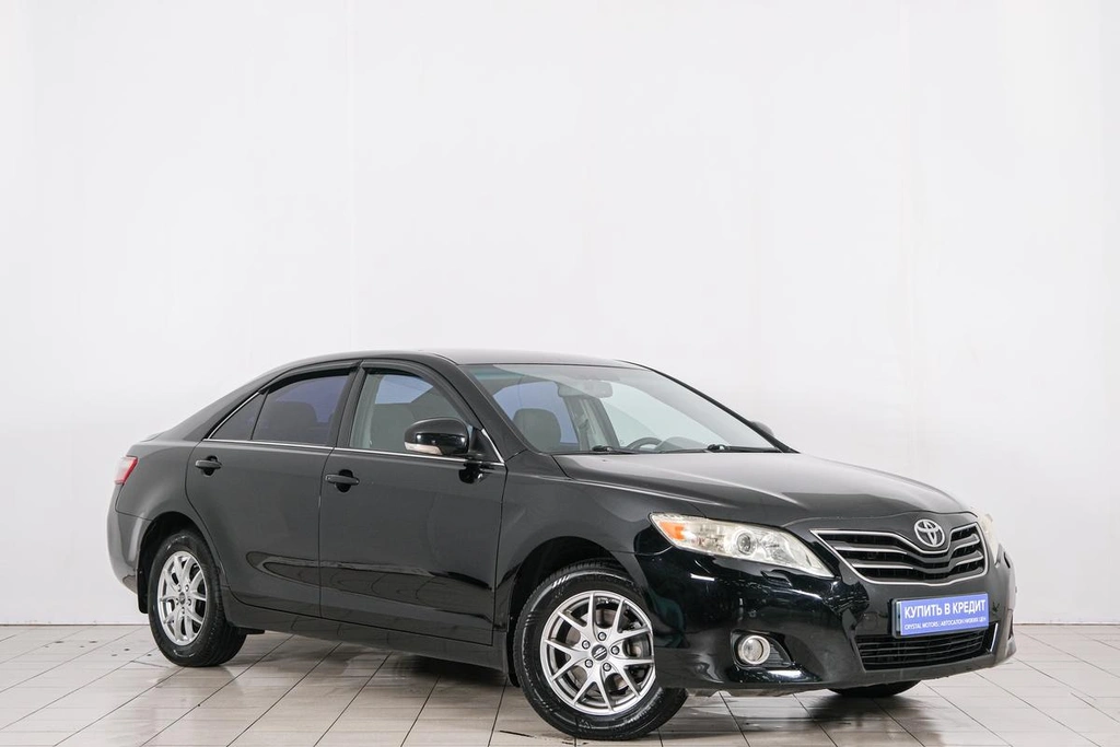 Седан Toyota Camry 2010 года, 1409000 рублей, Красноярск