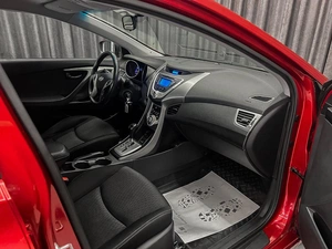 Седан Hyundai Elantra 2011 года, 899000 рублей, Красноярск