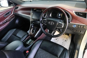 Внедорожник Toyota Harrier 2017 года, 2769000 рублей, Омск