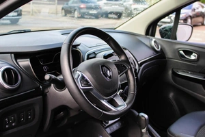 Внедорожник Renault Kaptur 2021 года, 1830000 рублей, Ярославль