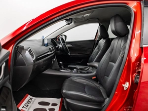 Хетчбэк Mazda Axela 2018 года, 1500000 рублей, Красноярск