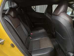 Внедорожник Toyota C-HR 2017 года, 2100000 рублей, Красноярск
