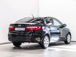Седан Kia Rio 2015 года, 1050000 рублей, Красноярск