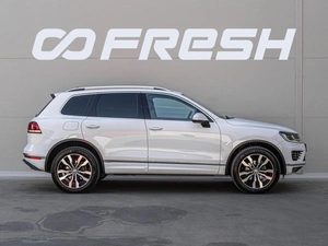 Внедорожник Volkswagen Touareg 2016 года, 2989000 рублей, Краснодар