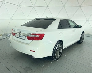 Седан Toyota Camry 2014 года, Брянск