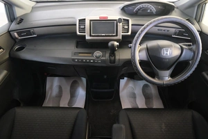 Минивэн Honda Freed 2010 года, 1019000 рублей, Омск