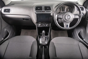 Хетчбэк Volkswagen Polo 2013 года, 899000 рублей, Томск