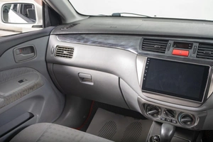 Седан Mitsubishi Lancer 2004 года, 349000 рублей, Томск