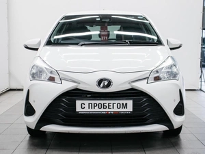 Хетчбэк Toyota Vitz 2019 года, 1050000 рублей, Красноярск