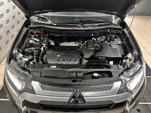 Внедорожник Mitsubishi Outlander 2018 года, 2017600 рублей, Красноярск