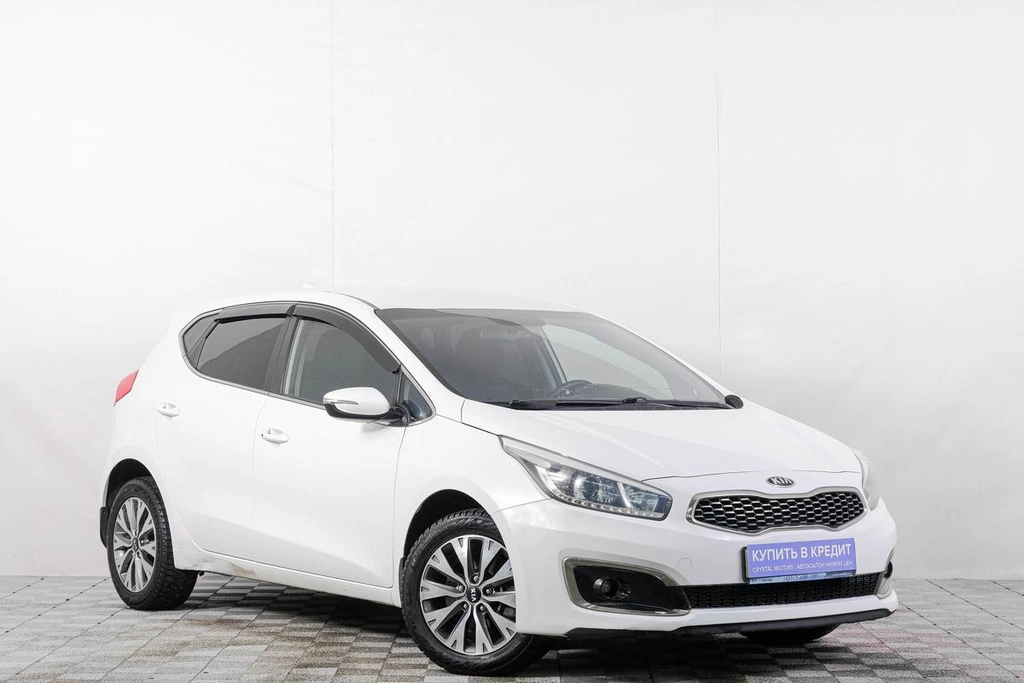 Хетчбэк Kia Ceed 2018 года, 1379000 рублей, Кемерово