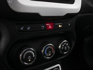 Внедорожник Jeep Renegade 2017 года, 1380000 рублей, Омск