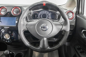 Хетчбэк Nissan Note 2015 года, 899000 рублей, Барнаул