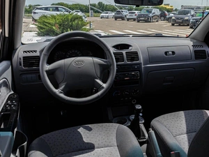 Седан Kia Rio 2005 года, 260000 рублей, Краснодар