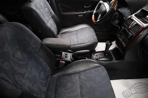 Седан Mitsubishi Carisma 2001 года, 299000 рублей, Оренбург
