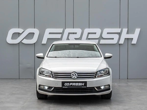 Седан Volkswagen Passat 2011 года, 825000 рублей, Краснодар