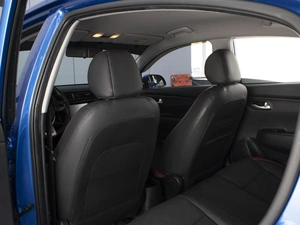 Седан Kia Rio 2019 года, 1470000 рублей, Омск