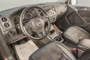 Внедорожник Volkswagen Tiguan 2014 года, 1799000 рублей, Челябинск
