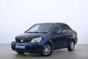 Седан Toyota Platz 2003 года, 399000 рублей, Омск