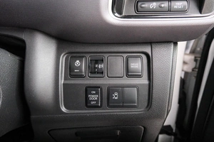 Минивэн Nissan Serena 2018 года, 1929000 рублей, Красноярск