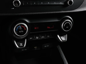 Хетчбэк Kia Rio X 2021 года, 1859000 рублей, Аксай