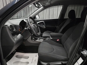 Внедорожник Toyota RAV4 2011 года, 1599000 рублей, Красноярск