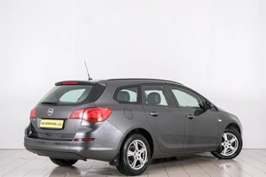Хетчбэк Opel Astra 2011 года, 759000 рублей, Красноярск
