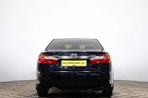 Седан Toyota Camry 2013 года, 1729000 рублей, Пермь