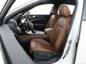 Седан Audi A6 2021 года, 5949999 рублей, Москва