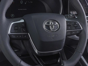 Внедорожник Toyota Highlander 2026 года, 5699000 рублей, Ростов-на-Дону
