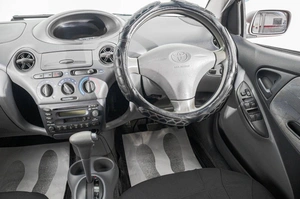 Хетчбэк Toyota Vitz 2000 года, 349000 рублей, Барнаул