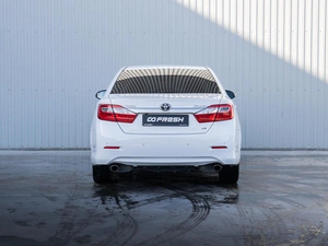 Седан Toyota Camry 2013 года, 2070000 рублей, Краснодар