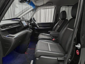 Минивэн Honda Stepwgn Spada 2016 года, 1779000 рублей, Красноярск