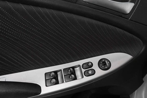 Седан Hyundai Solaris 2015 года, 1269000 рублей, Челябинск