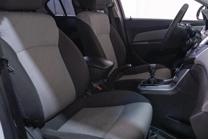 Седан Chevrolet Cruze 2012 года, 669000 рублей, Томск