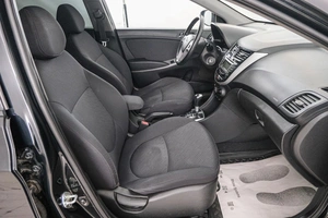 Седан Hyundai Solaris 2011 года, 799000 рублей, Красноярск