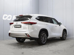 Внедорожник Toyota Highlander 2025 года, 6000000 рублей, Омск