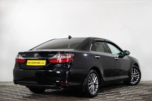 Седан Toyota Camry 2016 года, 2309000 рублей, Сургут